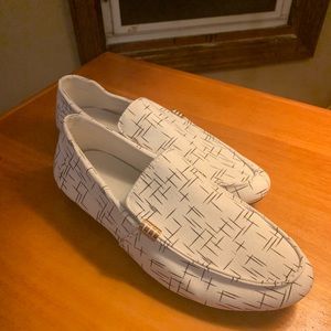 Men’s Canvas Dress Shoes